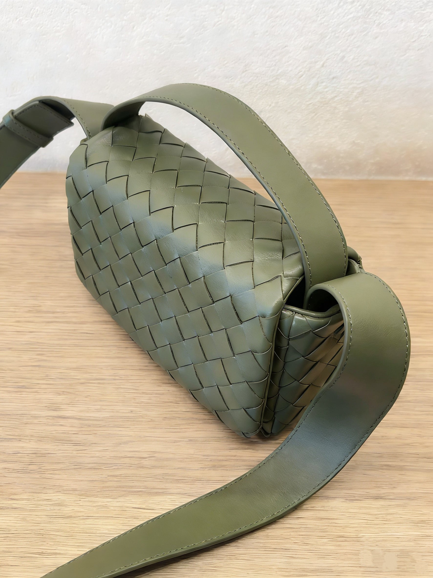 Handcrafted Intrecciato Mini Bag with Flap, Designer Weaven Calfskin Leather Crossbody & Top Handle Box Bag