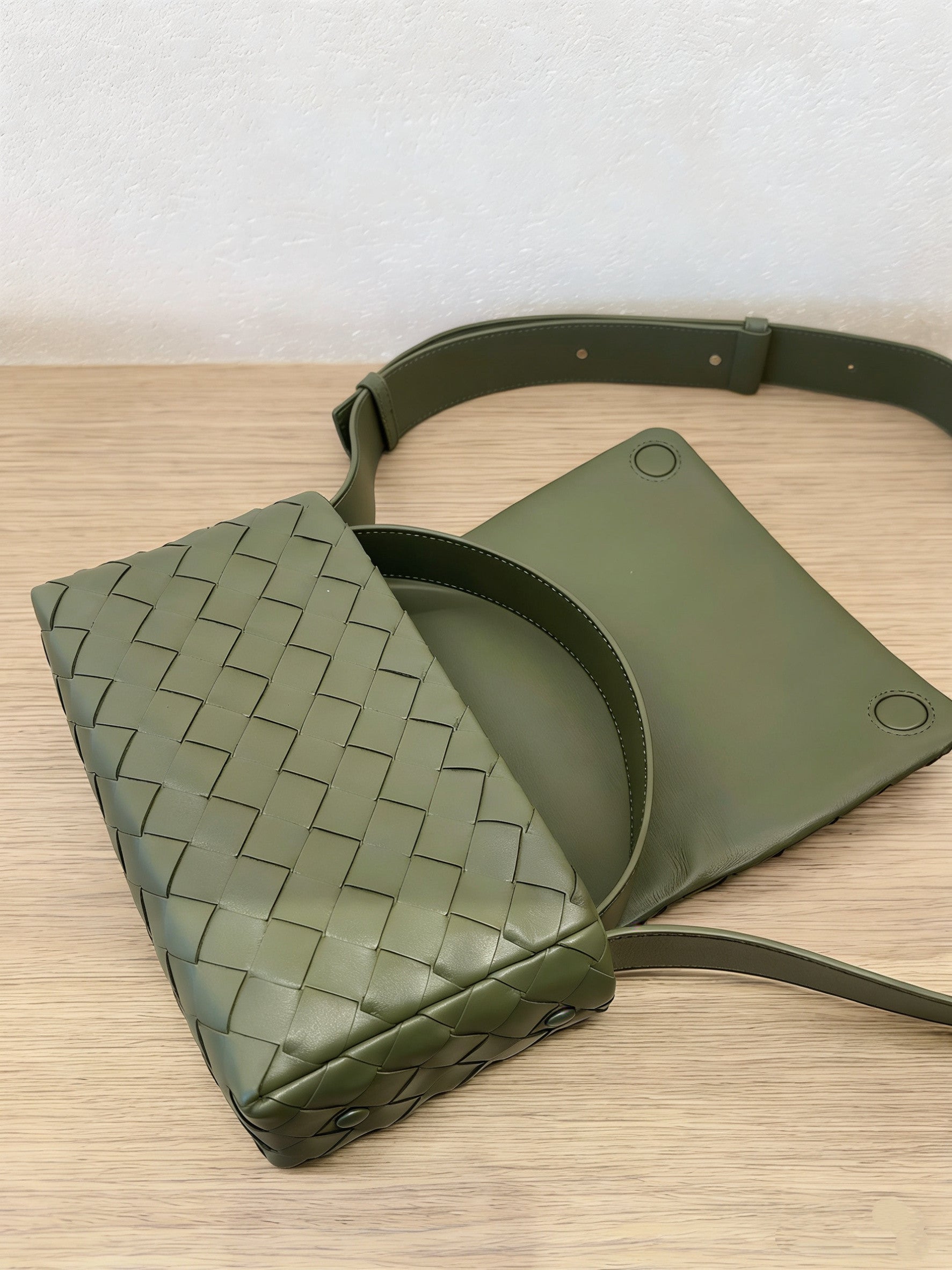 Handcrafted Intrecciato Mini Bag with Flap, Designer Weaven Calfskin Leather Crossbody & Top Handle Box Bag