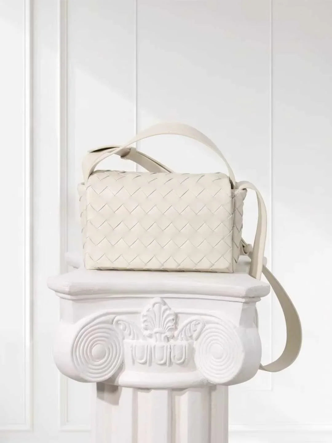 Handcrafted Intrecciato Mini Bag with Flap, Designer Weaven Calfskin Leather Crossbody & Top Handle Box Bag