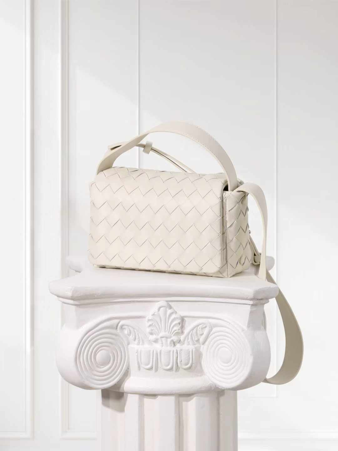 Handcrafted Intrecciato Mini Bag with Flap, Designer Weaven Calfskin Leather Crossbody & Top Handle Box Bag