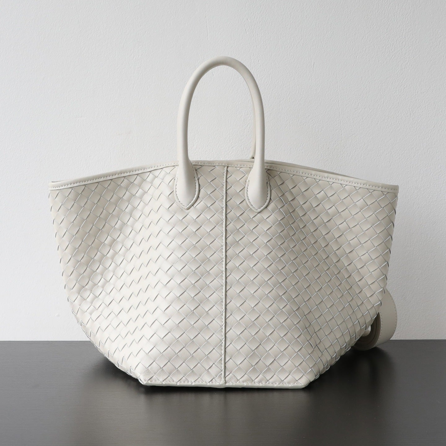 Handcrafted Top-Grain Sheepskin Woven Tote Bag | Women's Luxury Soft Lambskin Leather Bucket Shoulder Bag