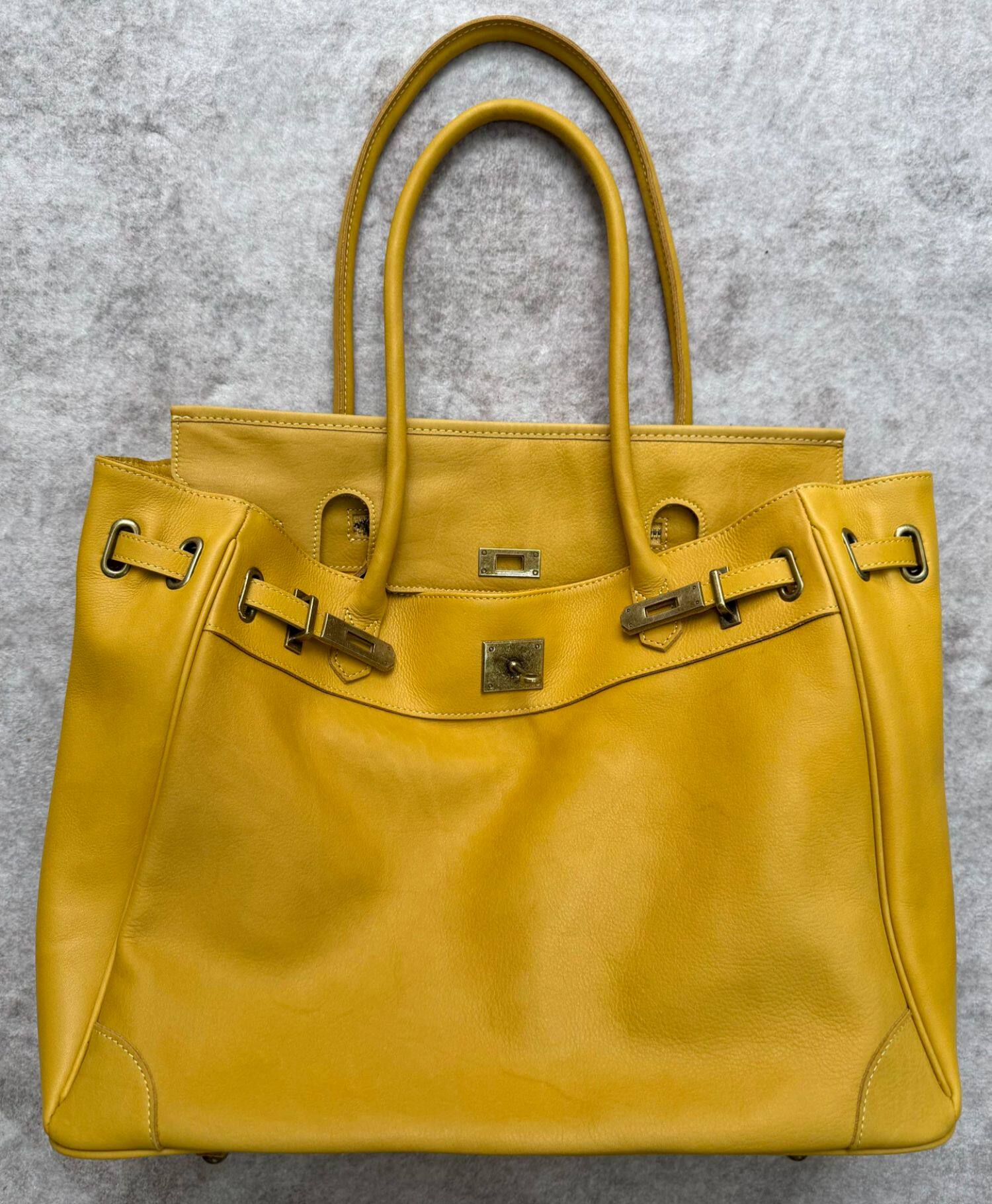 Handcrafted Water-Dyed Cowhide Leather Structured Tote Bag | Women's Vintage Old-Money Style Large Shoulder Bag