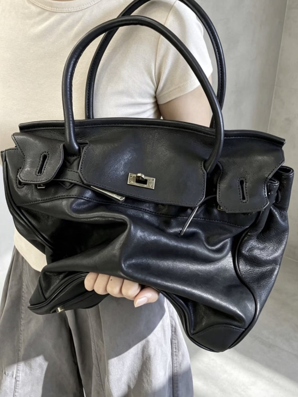Handcrafted Water-Dyed Cowhide Leather Structured Tote Bag | Women's Vintage Old-Money Style Large Shoulder Bag