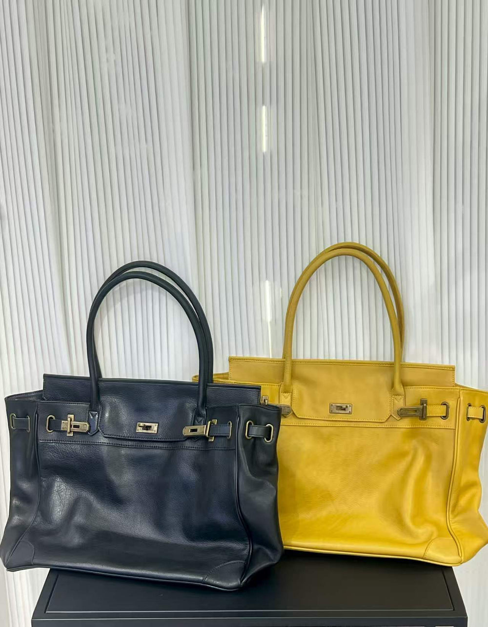 Handcrafted Water-Dyed Cowhide Leather Structured Tote Bag | Women's Vintage Old-Money Style Large Shoulder Bag