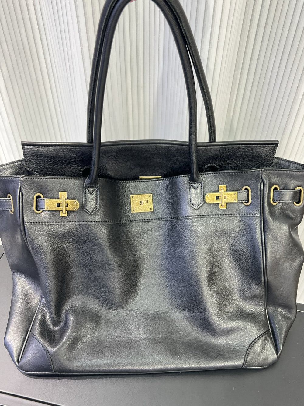 Handcrafted Water-Dyed Cowhide Leather Structured Tote Bag | Women's Vintage Old-Money Style Large Shoulder Bag