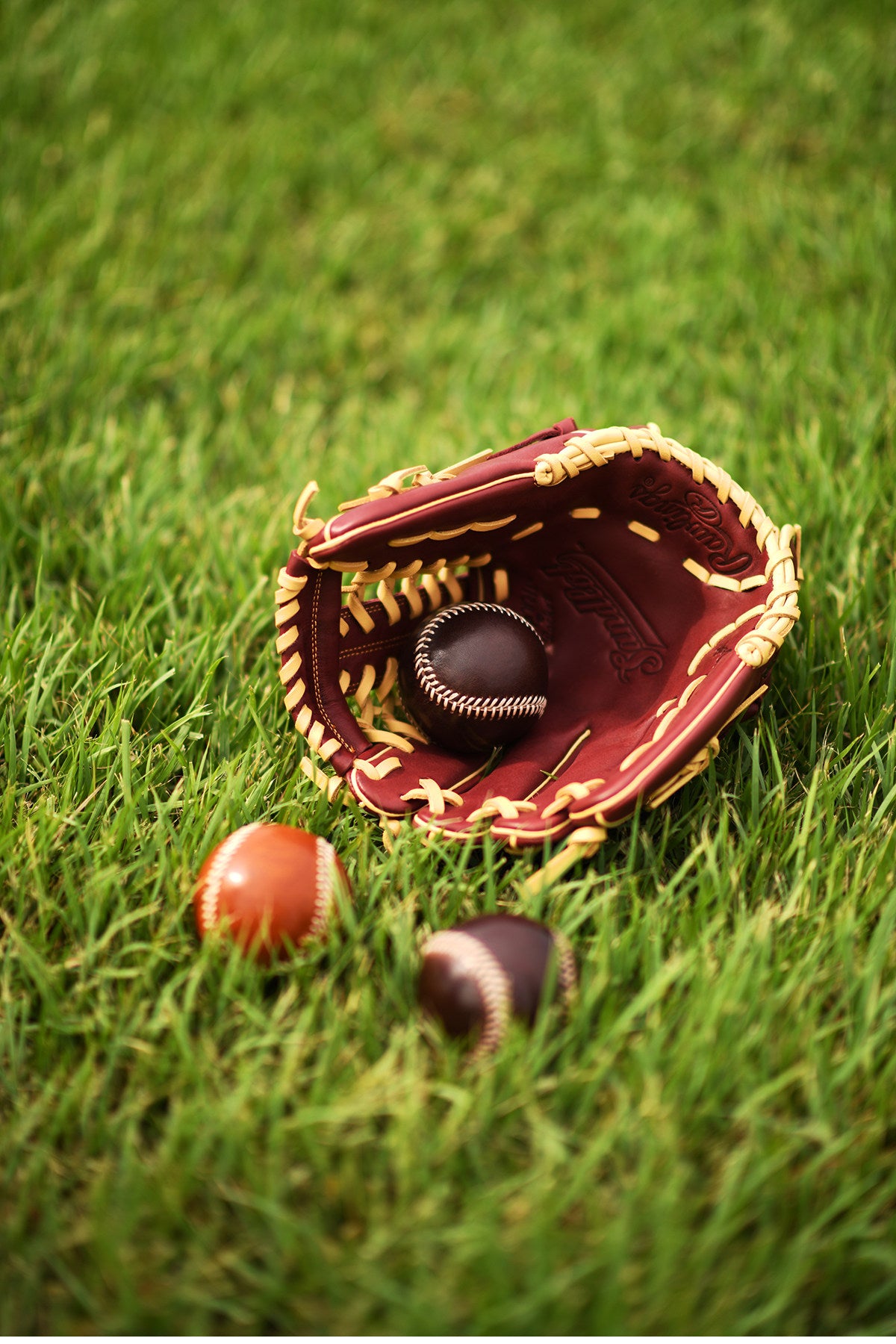Handmade Cowhide Leather Baseball | 7.5cm Handcrafted Decorative Display Ball | Luxury Leather Baseball Gift