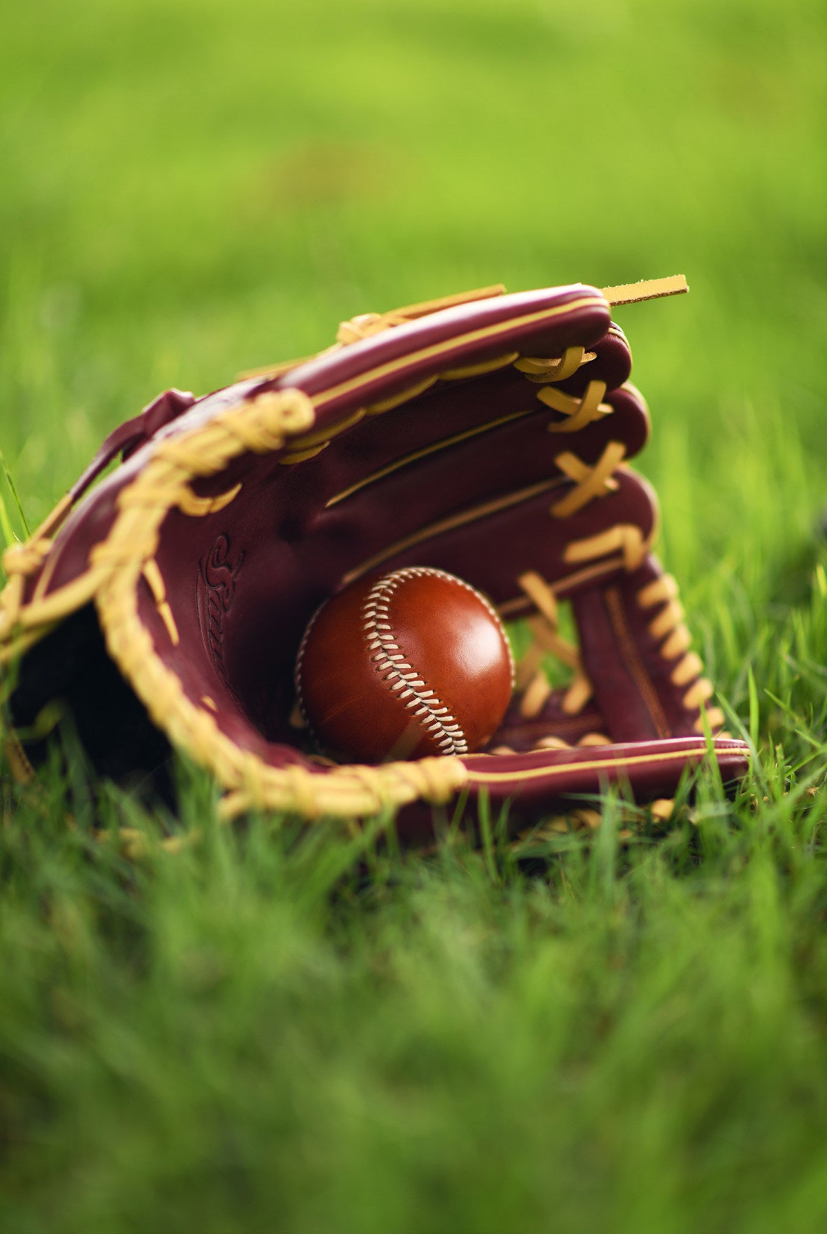 Handmade Cowhide Leather Baseball | 7.5cm Handcrafted Decorative Display Ball | Luxury Leather Baseball Gift