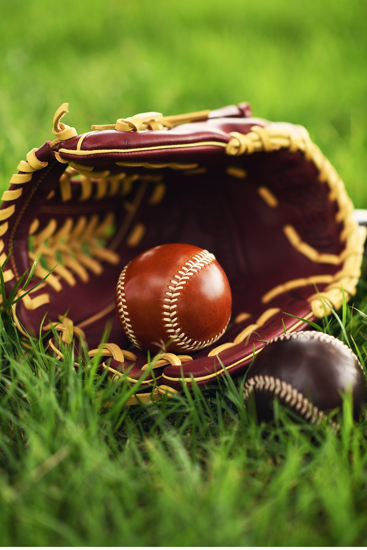 Handmade Cowhide Leather Baseball | 7.5cm Handcrafted Decorative Display Ball | Luxury Leather Baseball Gift