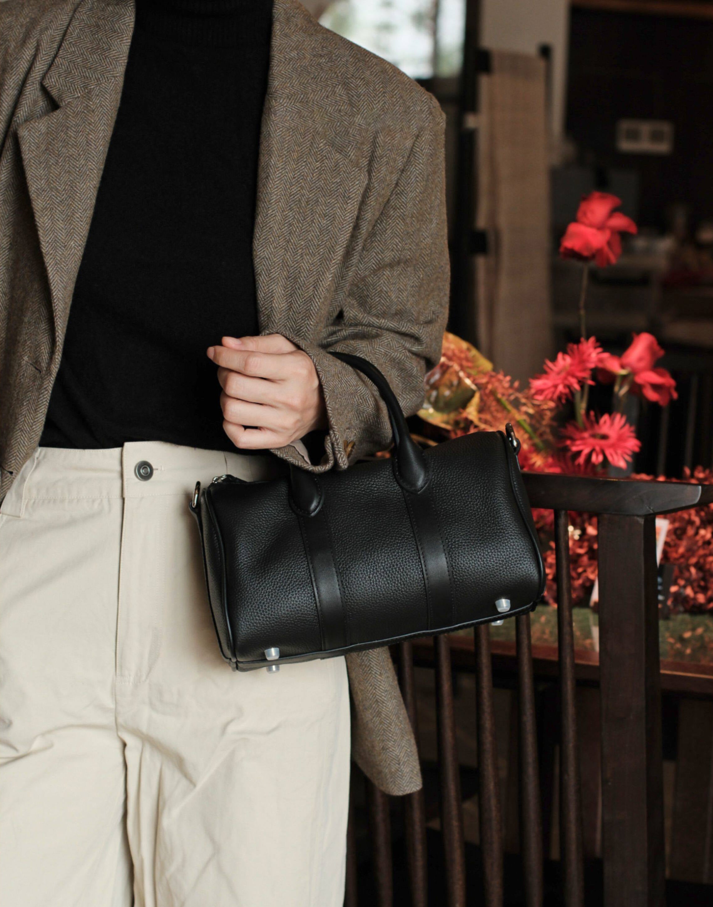 Handmade Top Grain Leather Bag, Luxury Boston Satchel & Crossbody Bag for Traveling, Best Everyday Carry Bag for Women Black