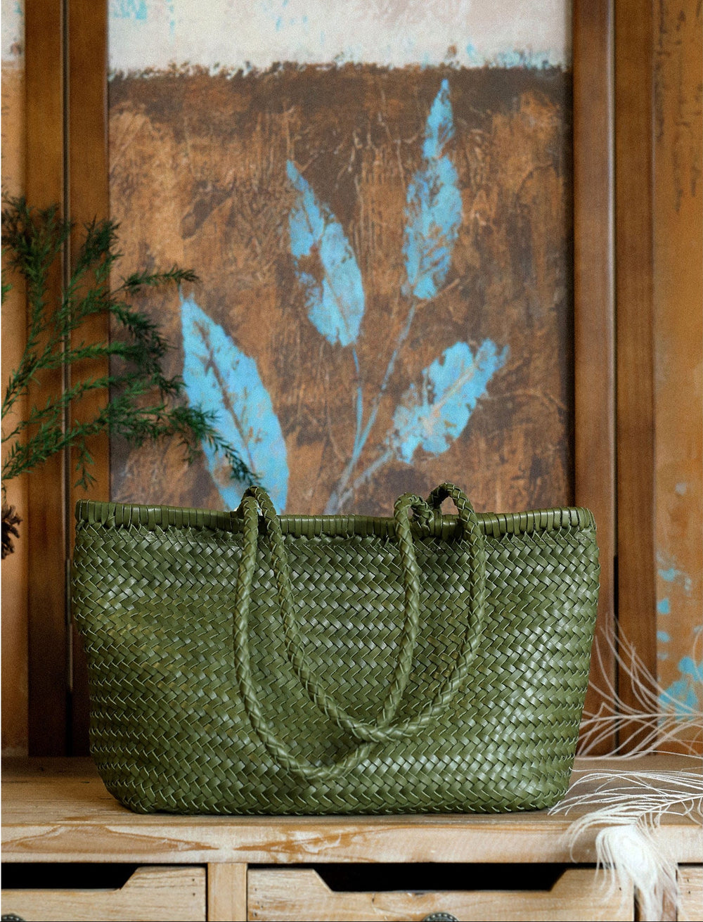 Handwoven Basket Tote Bag | Vegetable-Tanned Italian Cowhide Hand-Carry Bag | Minimalist Summer Commuter Style