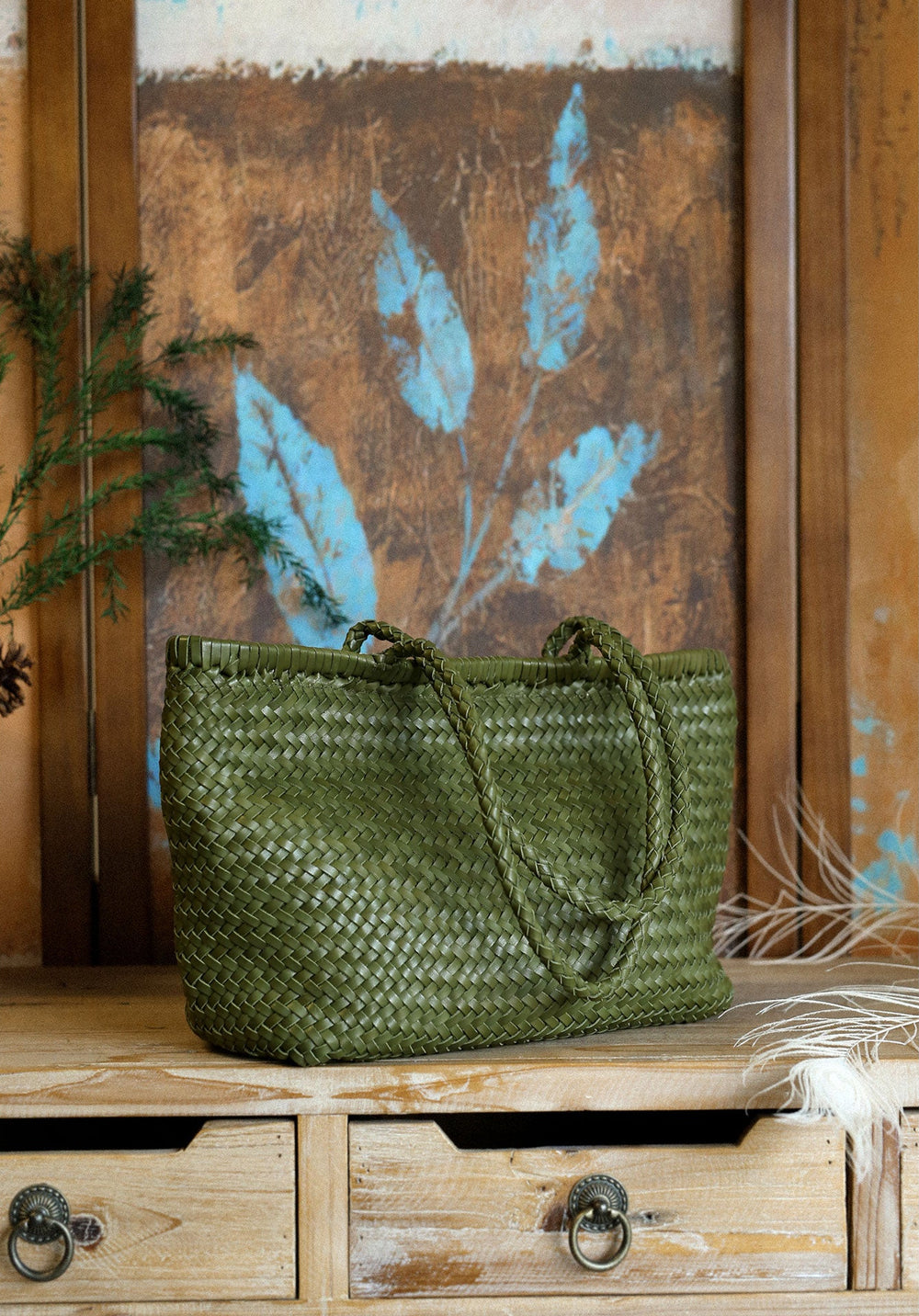 Handwoven Basket Tote Bag | Vegetable-Tanned Italian Cowhide Hand-Carry Bag | Minimalist Summer Commuter Style