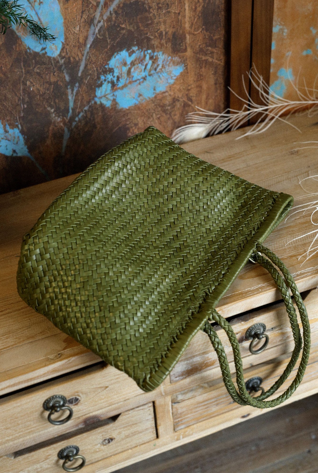 Handwoven Basket Tote Bag | Vegetable-Tanned Italian Cowhide Hand-Carry Bag | Minimalist Summer Commuter Style
