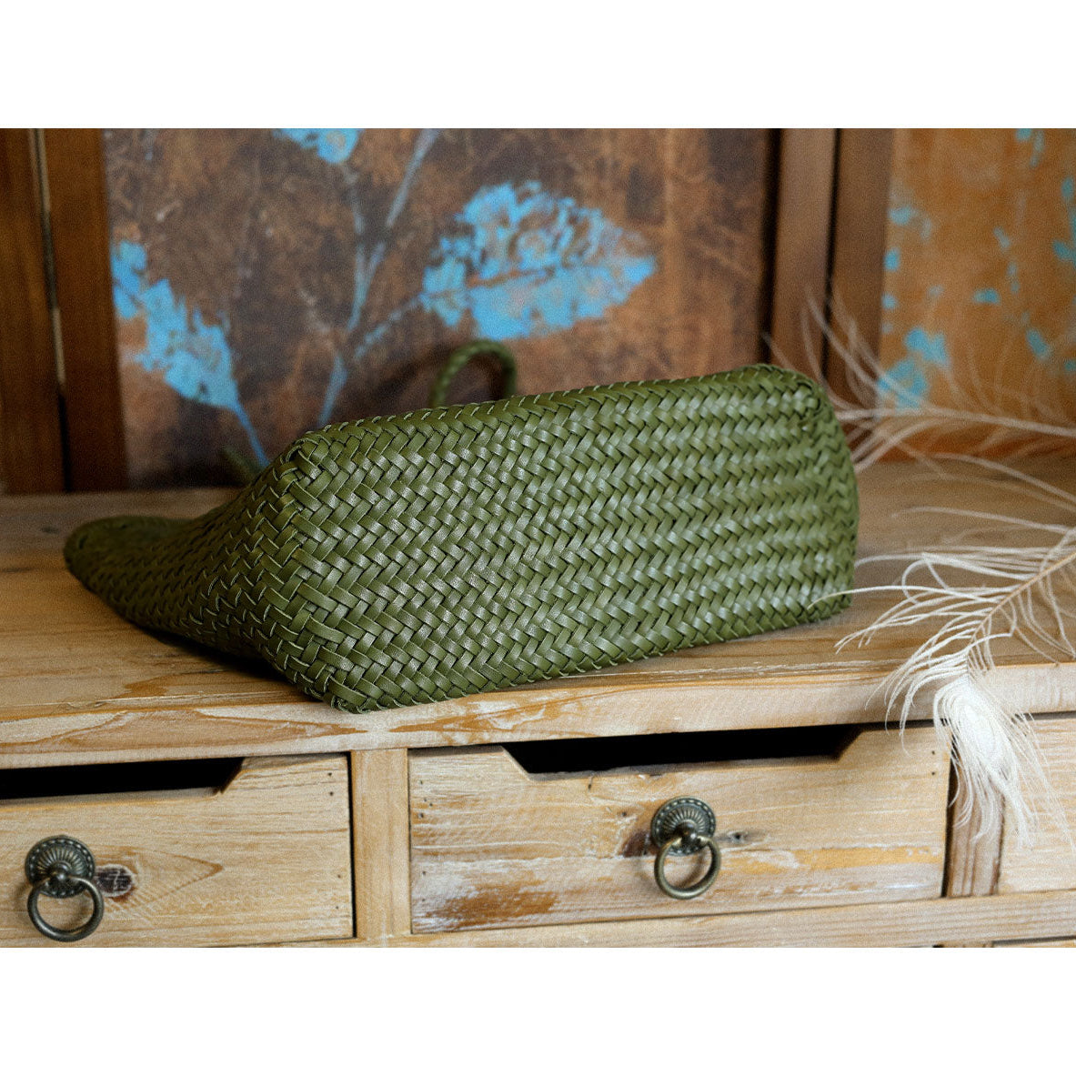 Handwoven Basket Tote Bag | Vegetable-Tanned Italian Cowhide Hand-Carry Bag | Minimalist Summer Commuter Style