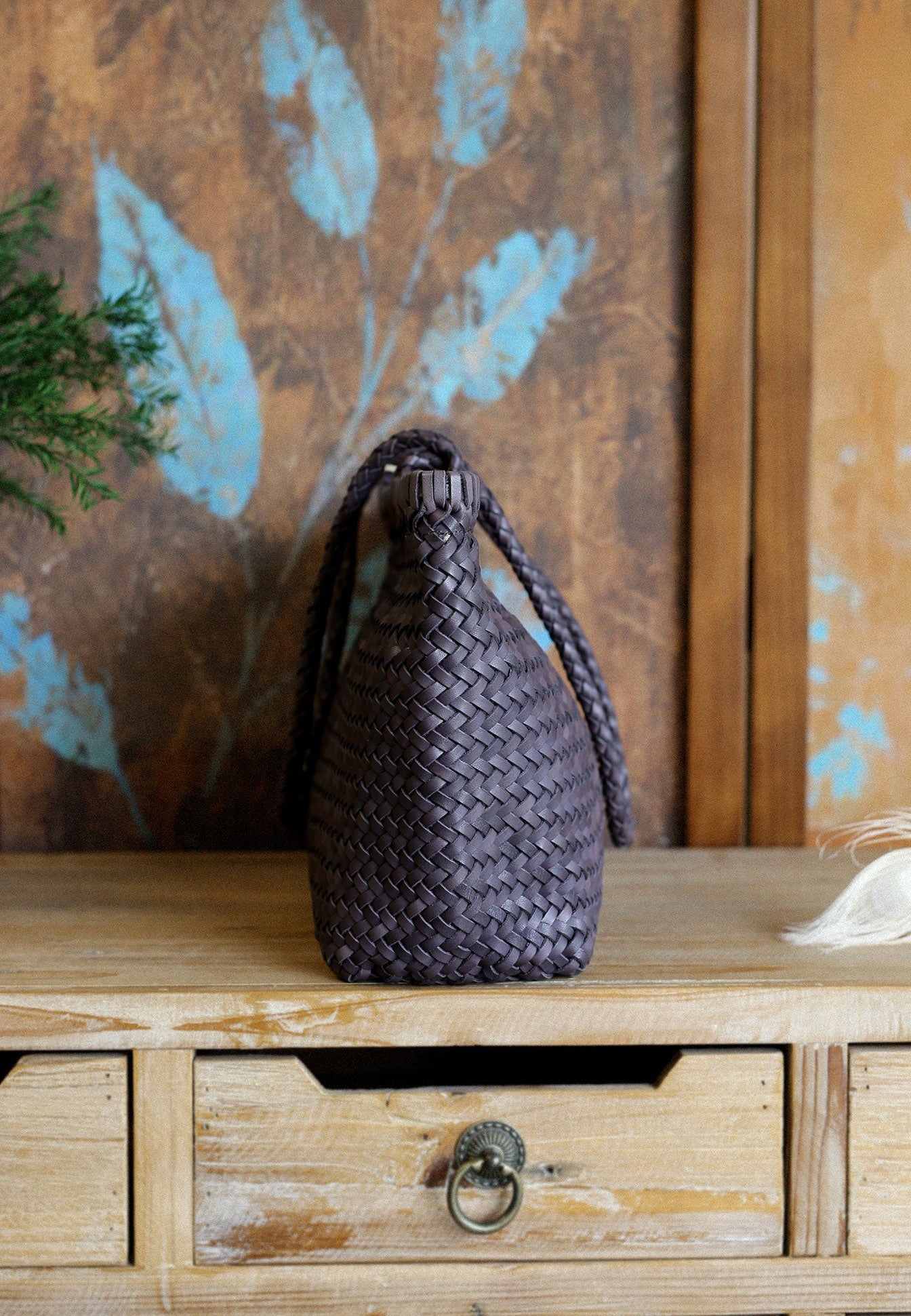 Handwoven Basket Tote Bag | Vegetable-Tanned Italian Cowhide Hand-Carry Bag | Minimalist Summer Commuter Style