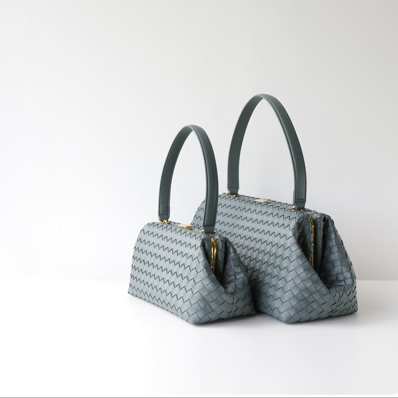 Handwoven Cowhide Leather Frame Clutch Bag | Women's Commuter Top-Handle & Shoulder Purse