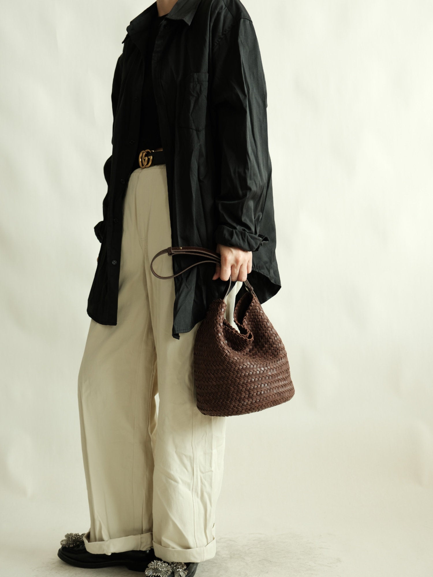 Handwoven Full-Grain Leather Bucket Bag | Stylish Shoulder Bag for Women | Leather Beach Bag