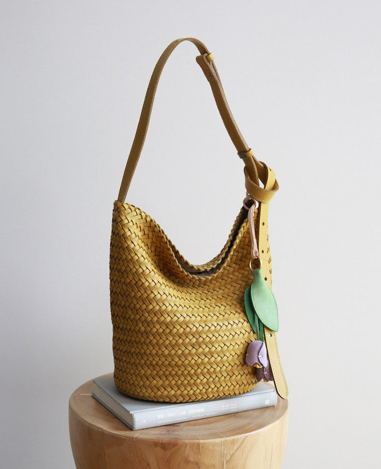 Handwoven Full-Grain Leather Bucket Bag – Two Sizes | Vegetable-Tanned Leather Shoulder Bag, 19 Colours, Hydrophobic Finish