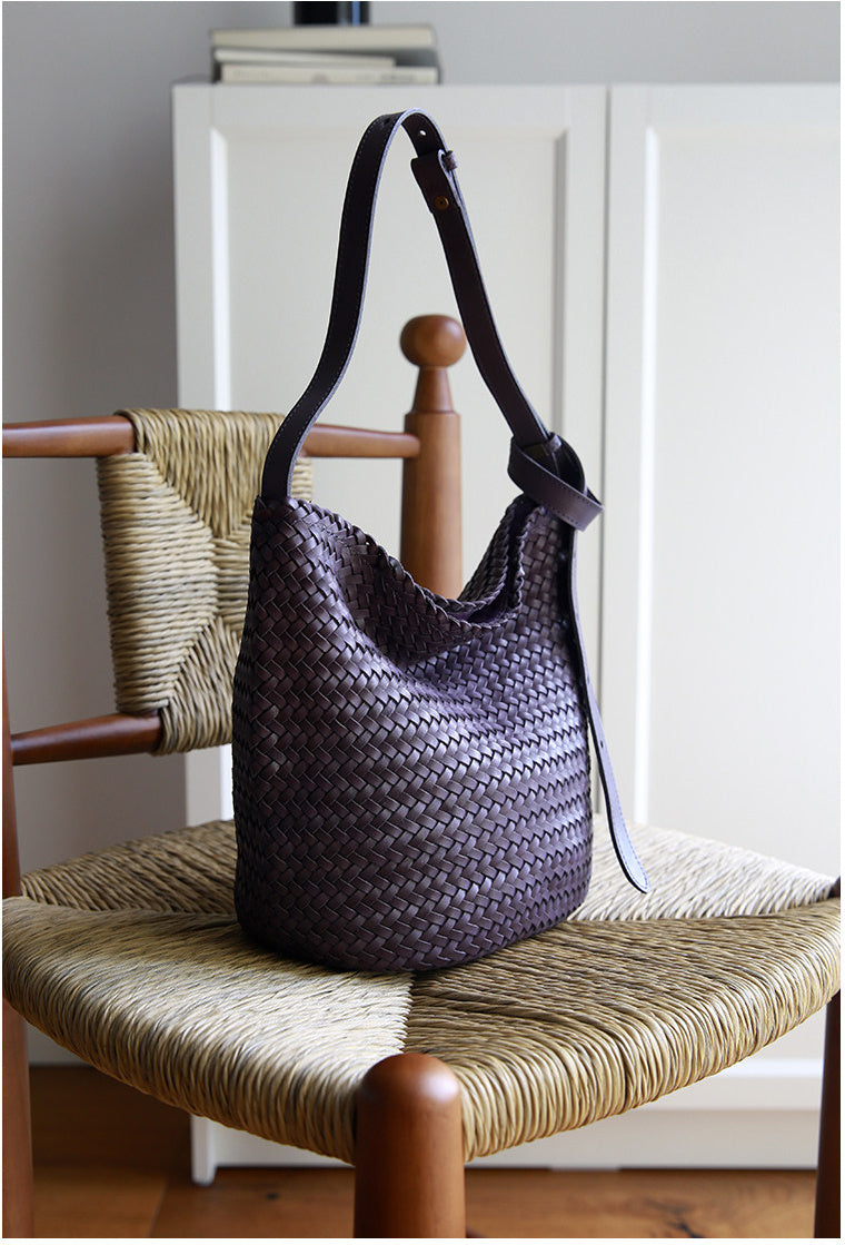 Handwoven Full-Grain Leather Bucket Bag – Two Sizes | Vegetable-Tanned Leather Shoulder Bag, 19 Colours, Hydrophobic Finish