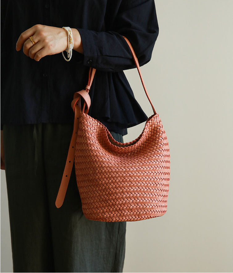 Handwoven Full-Grain Leather Bucket Bag – Two Sizes | Vegetable-Tanned Leather Shoulder Bag, 19 Colours, Hydrophobic Finish