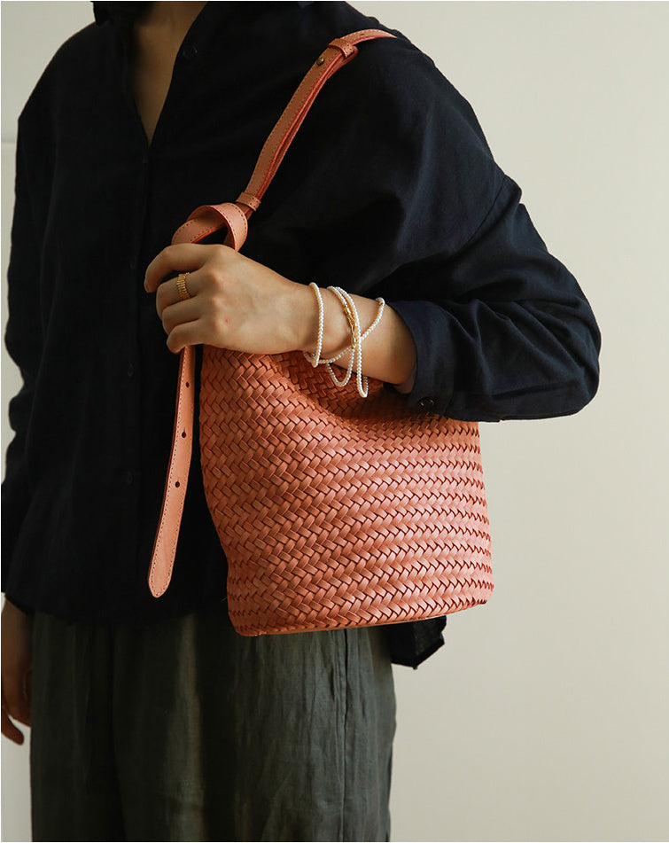 Handwoven Full-Grain Leather Bucket Bag – Two Sizes | Vegetable-Tanned Leather Shoulder Bag, 19 Colours, Hydrophobic Finish