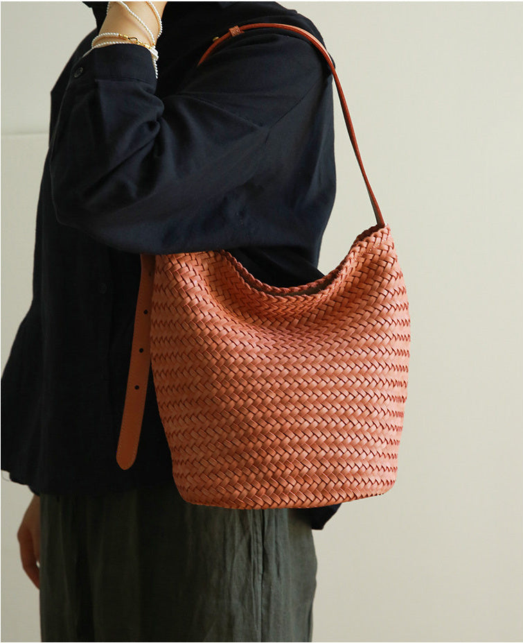 Handwoven Full-Grain Leather Bucket Bag – Two Sizes | Vegetable-Tanned Leather Shoulder Bag, 19 Colours, Hydrophobic Finish