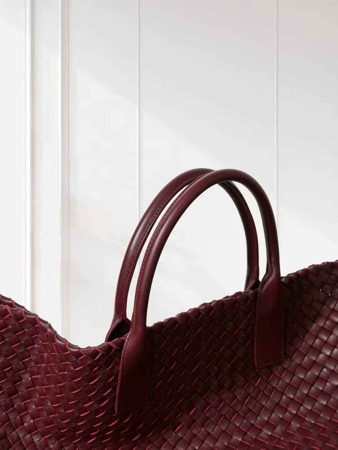 Handwoven Italian Lambskin Tote Bag,  Luxury Intrecciato Leather Shoulder Bag with Matching Pouch, Three Sizes