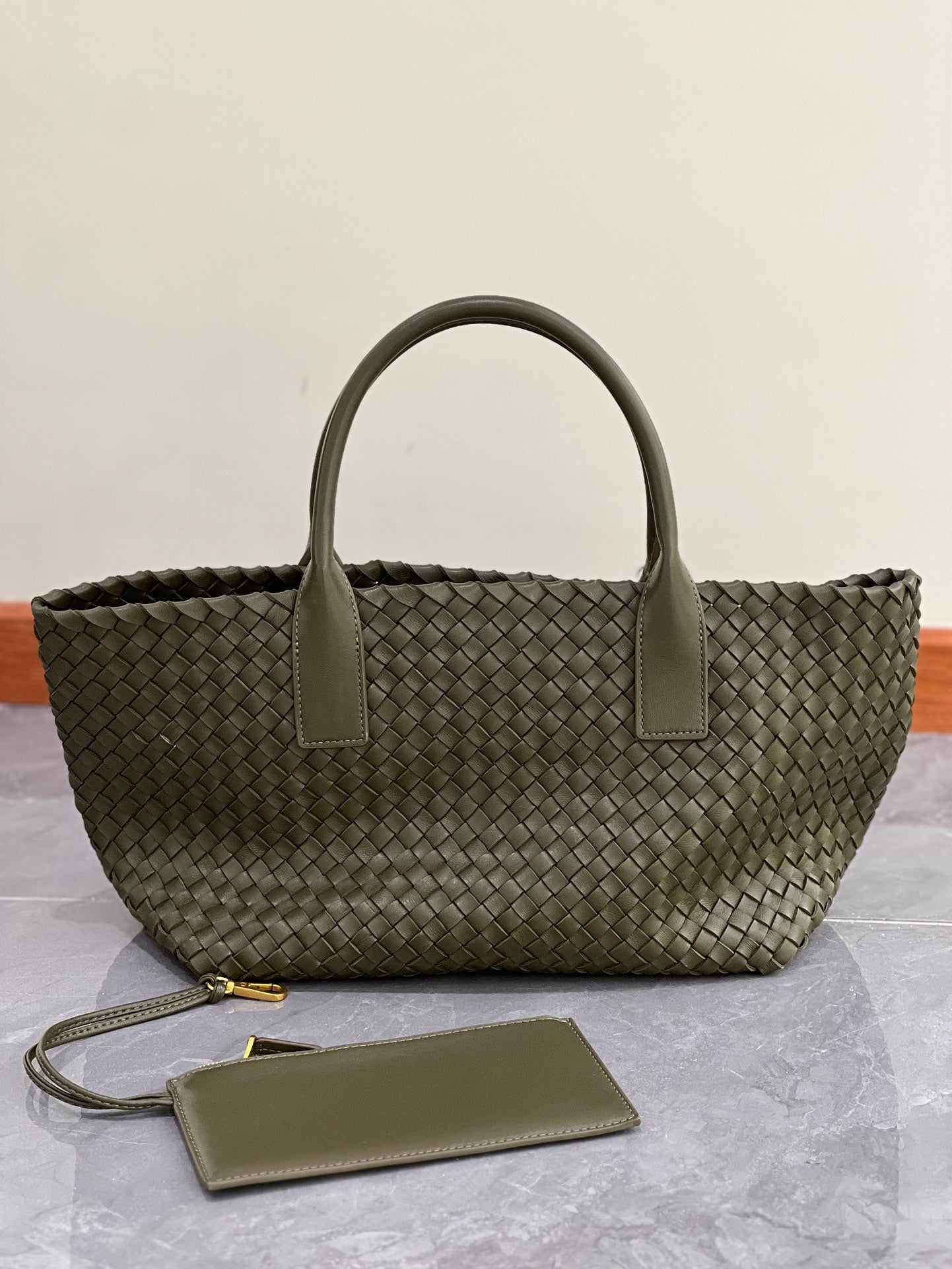 Handwoven Italian Lambskin Tote Bag,  Luxury Intrecciato Leather Shoulder Bag with Matching Pouch, Three Sizes