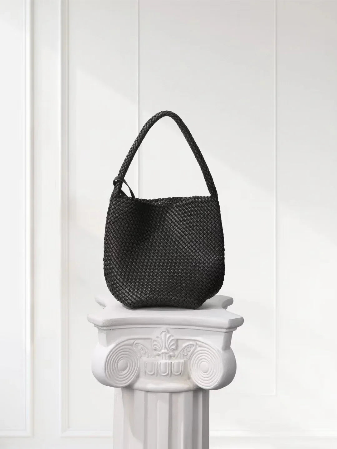 Handwoven Lambskin Leather Bucket Bag, Luxury Intrecciato Shoulder/Hobo Bag | All-Leather Interior & Exterior