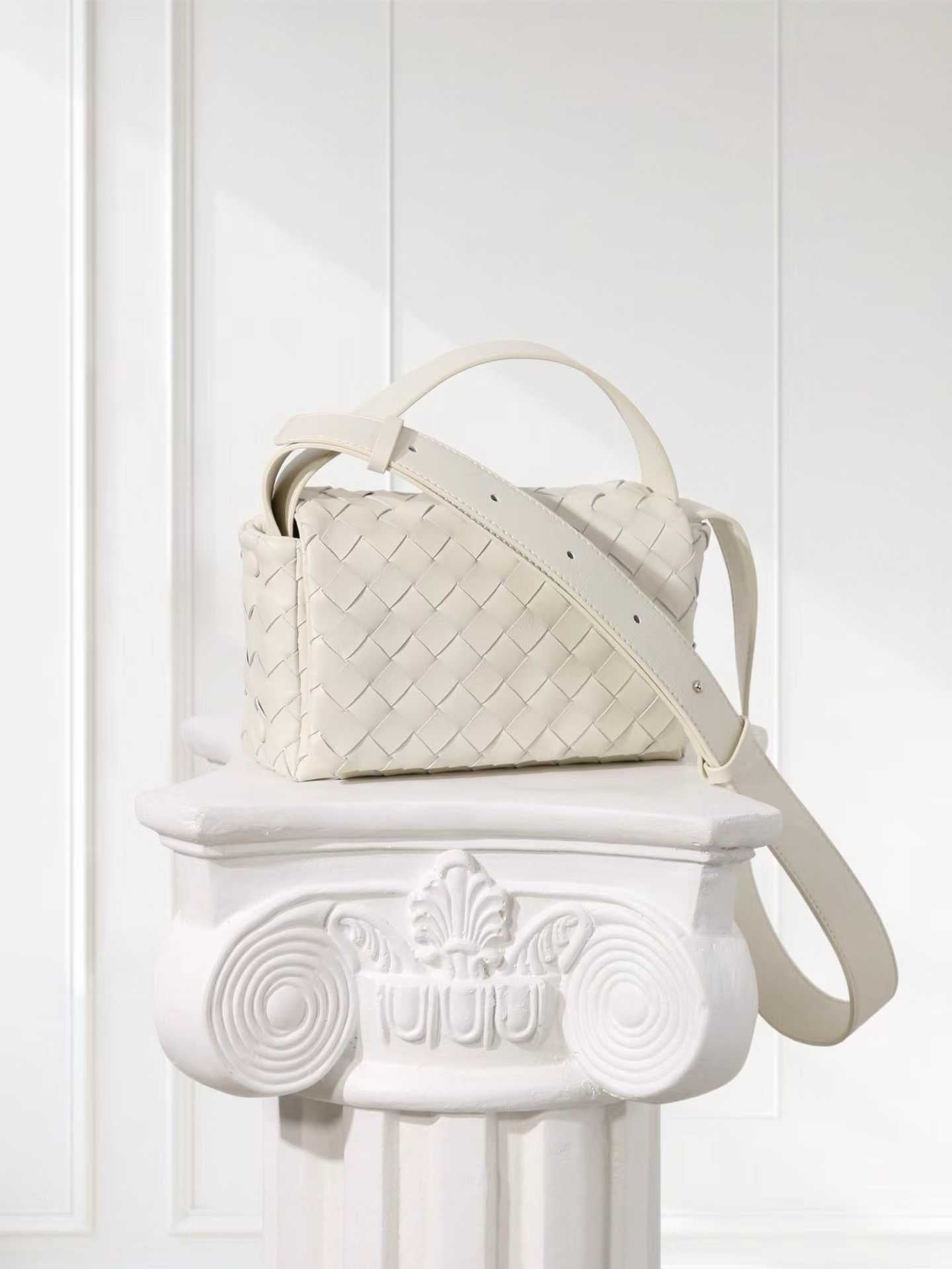Handwoven Lambskin Leather Mini Bag – Diagonal Basketweave Crossbody | Top Handle Woven Leather Shoulder Bag