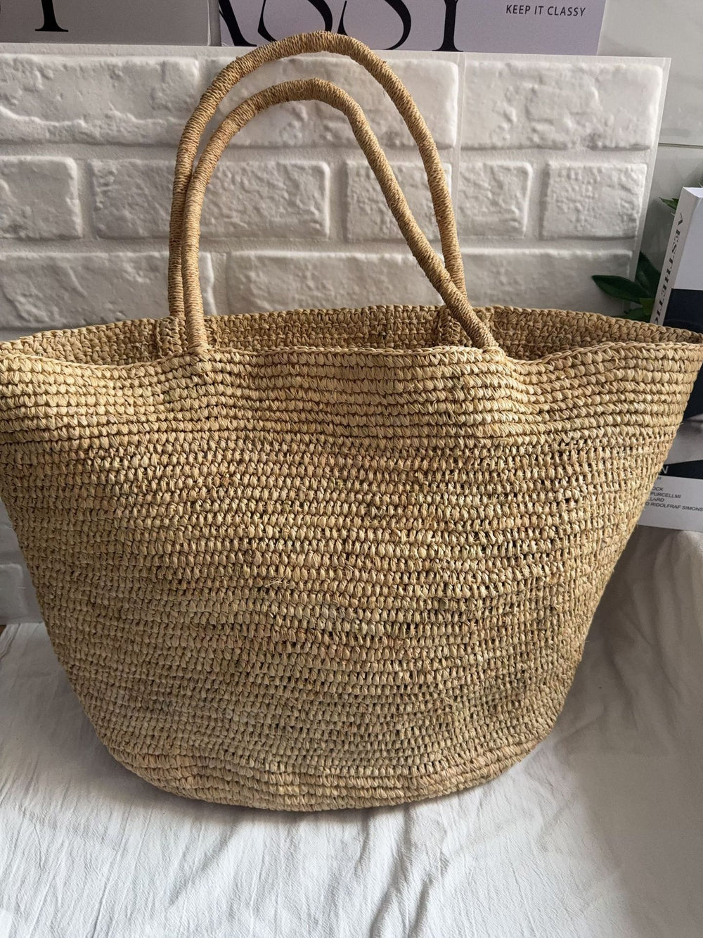 Natural raffia grass tote bag – lightweight breathable handwoven beach and market bag women