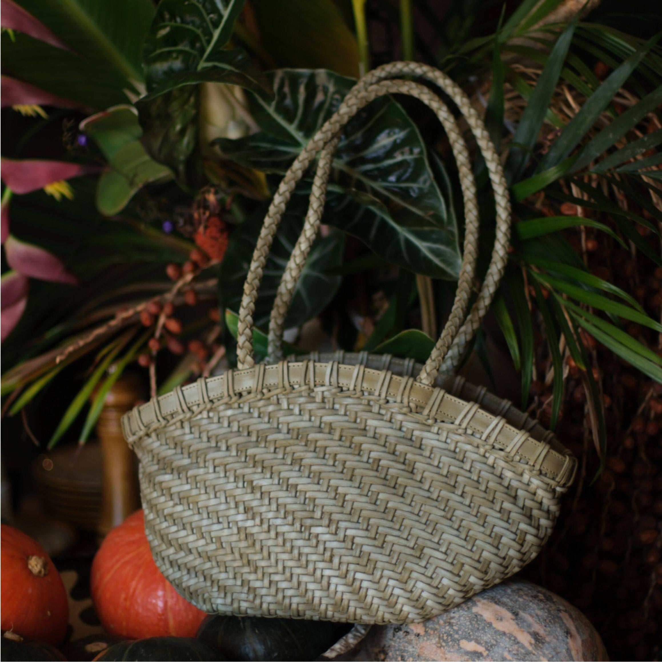 Handwoven Vegetable-Tanned Leather Basket Bag for Women｜Full Grain Cowhide Woven Tote with Braided Handle & Drawstring Liner | Spring Summer Shoulder Bag
