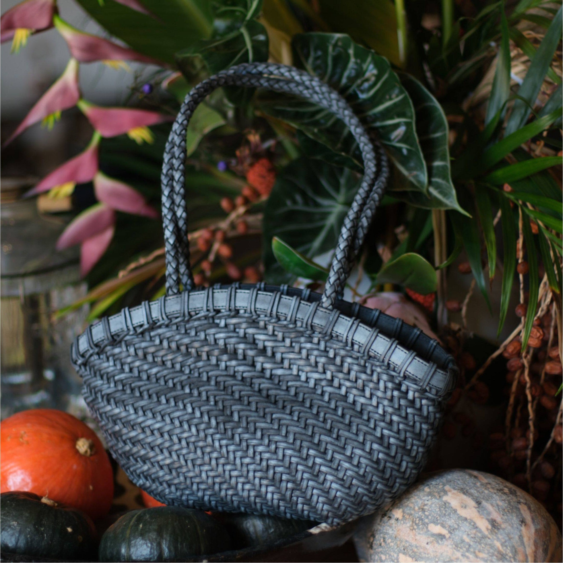 Handwoven Vegetable-Tanned Leather Basket Bag for Women｜Full Grain Cowhide Woven Tote with Braided Handle & Drawstring Liner | Spring Summer Shoulder Bag