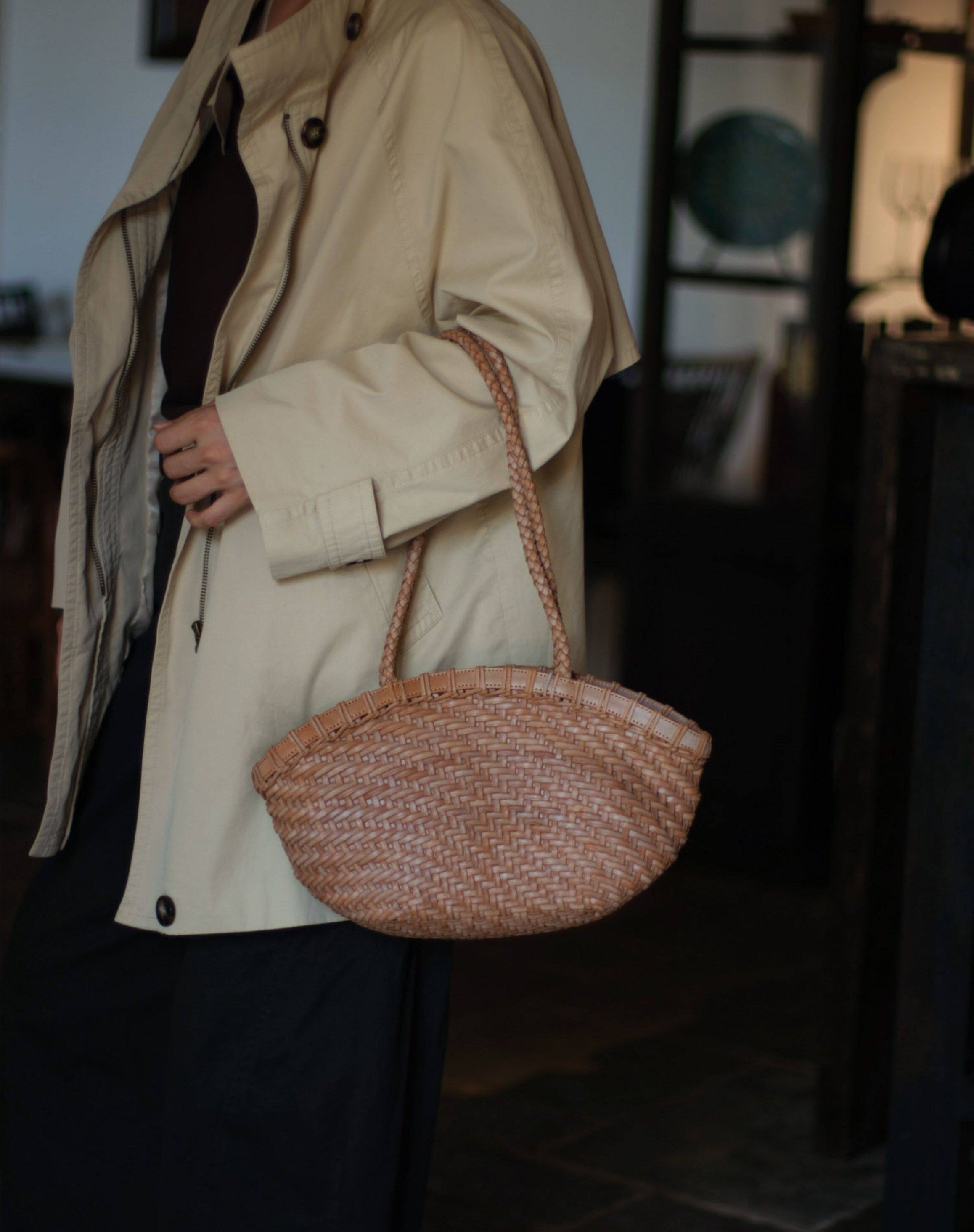 Handwoven Vegetable-Tanned Leather Basket Bag for Women｜Full Grain Cowhide Woven Tote with Braided Handle & Drawstring Liner | Spring Summer Shoulder Bag