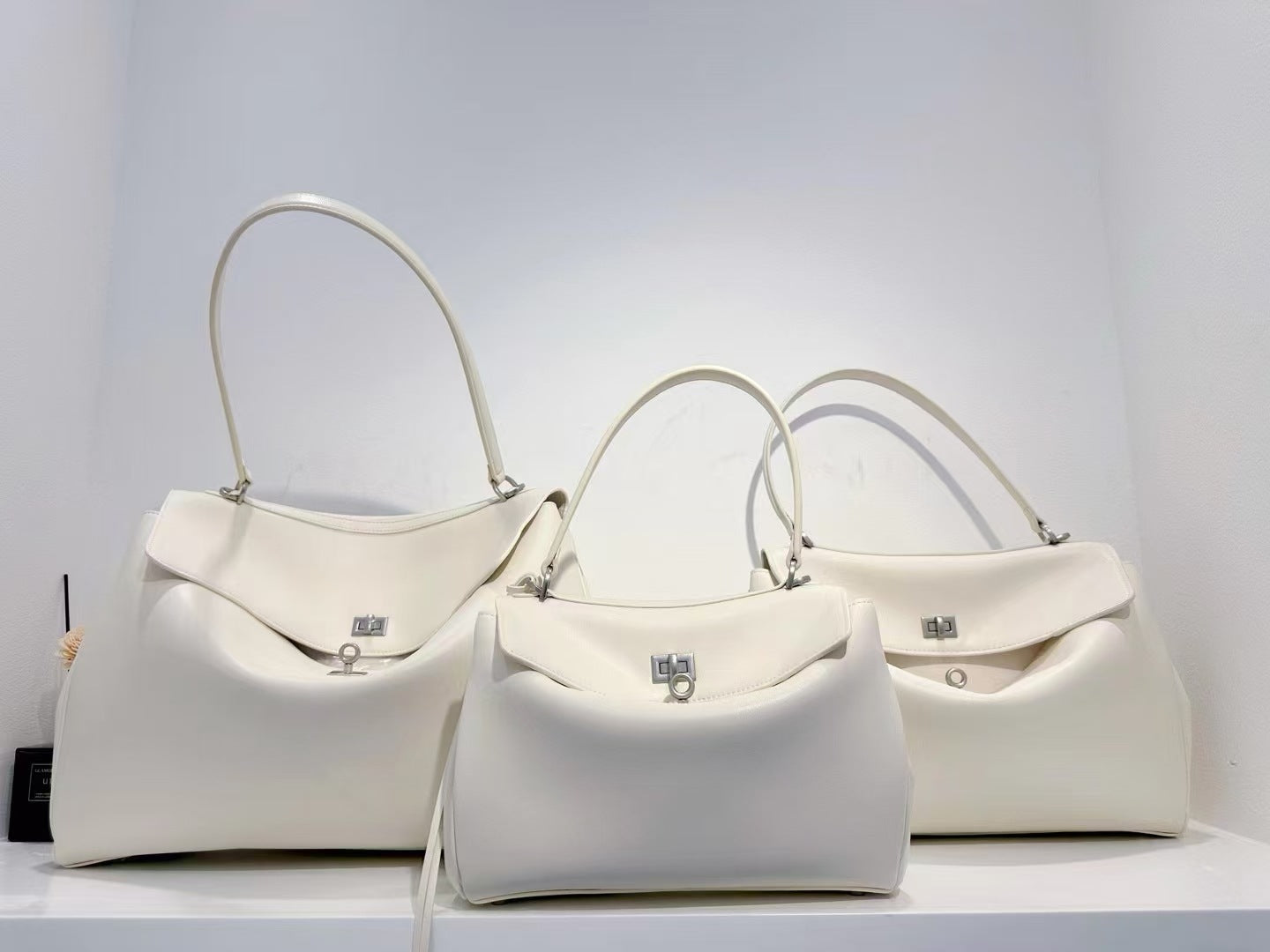 High-End Genuine Leather and Suede Leather Handbag with Lock Clasp, Women's Versatile Shoulder & Crossbody Bag for Commuting