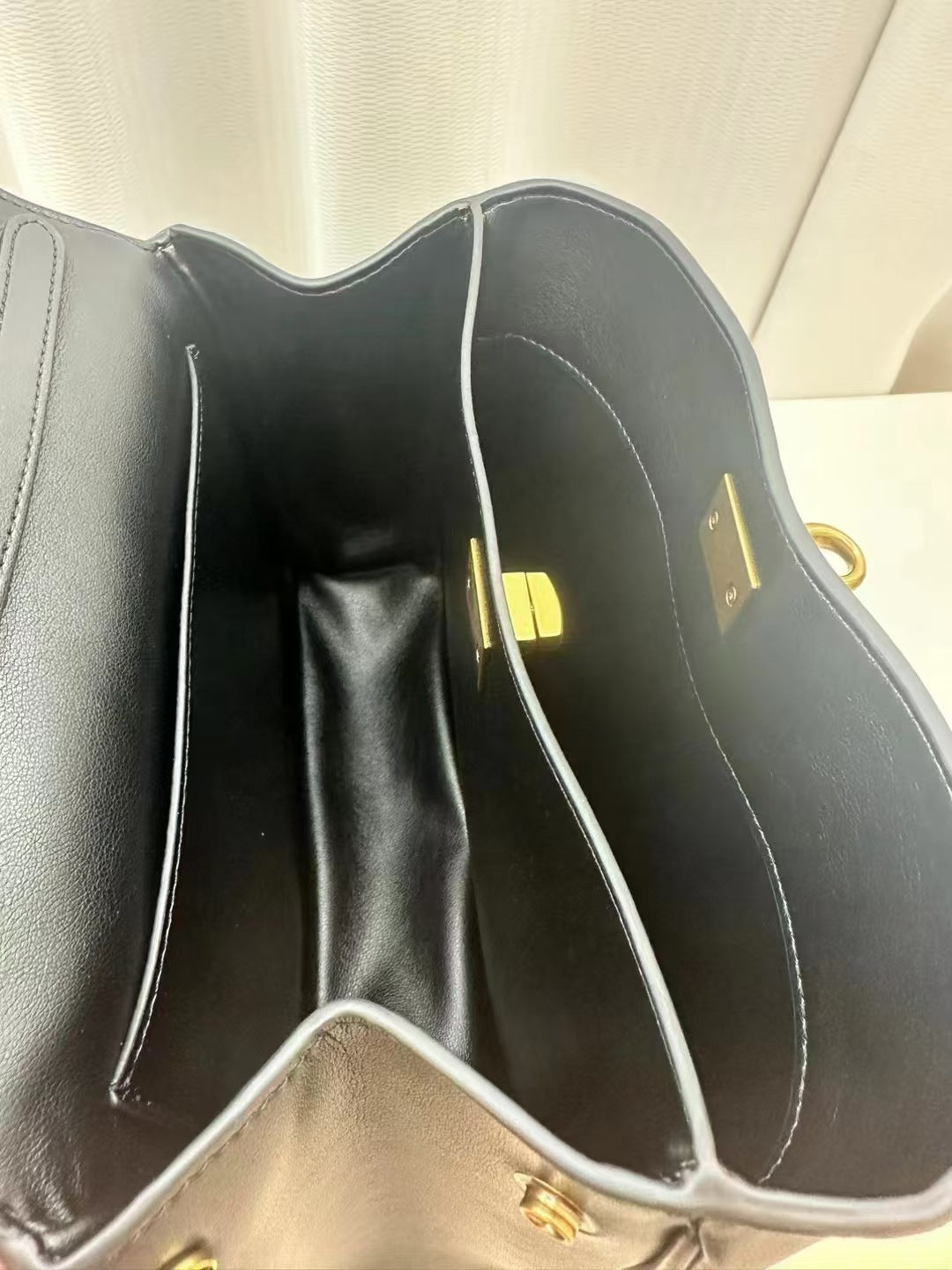 High-End Genuine Leather and Suede Leather Handbag with Lock Clasp, Women's Versatile Shoulder & Crossbody Bag for Commuting