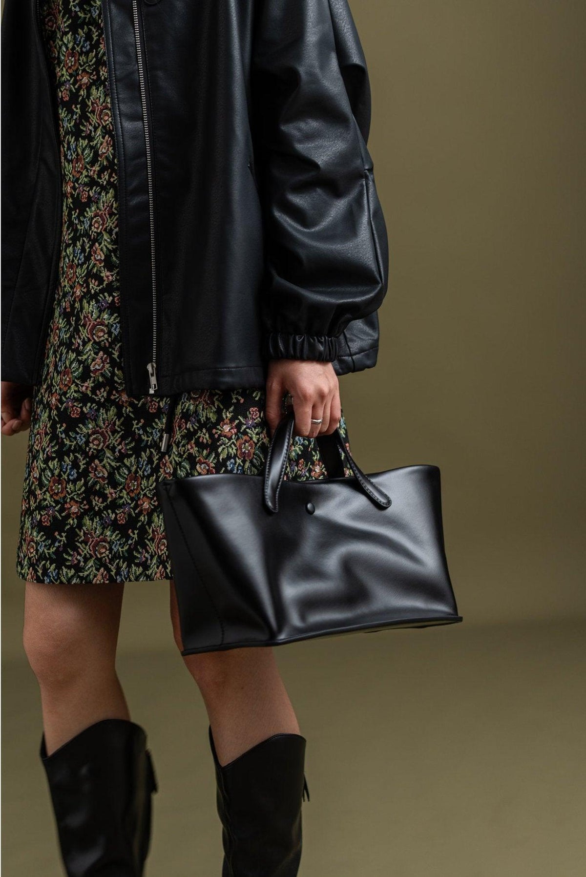 Large Genuine Leather Women's Crossbody Bag | Versatile Commuter Tote Bag | Luxury Designer Bag