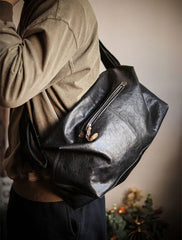 Lightweight Men's Soft Full-Grain Leather Travel Bag, Handmade Durable Cowhide Crossbody, Large Gym Bag, Weekender & Laptop Shoulder Bag