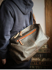 Lightweight Men's Soft Full-Grain Leather Travel Bag, Handmade Durable Cowhide Crossbody, Large Gym Bag, Weekender & Laptop Shoulder Bag