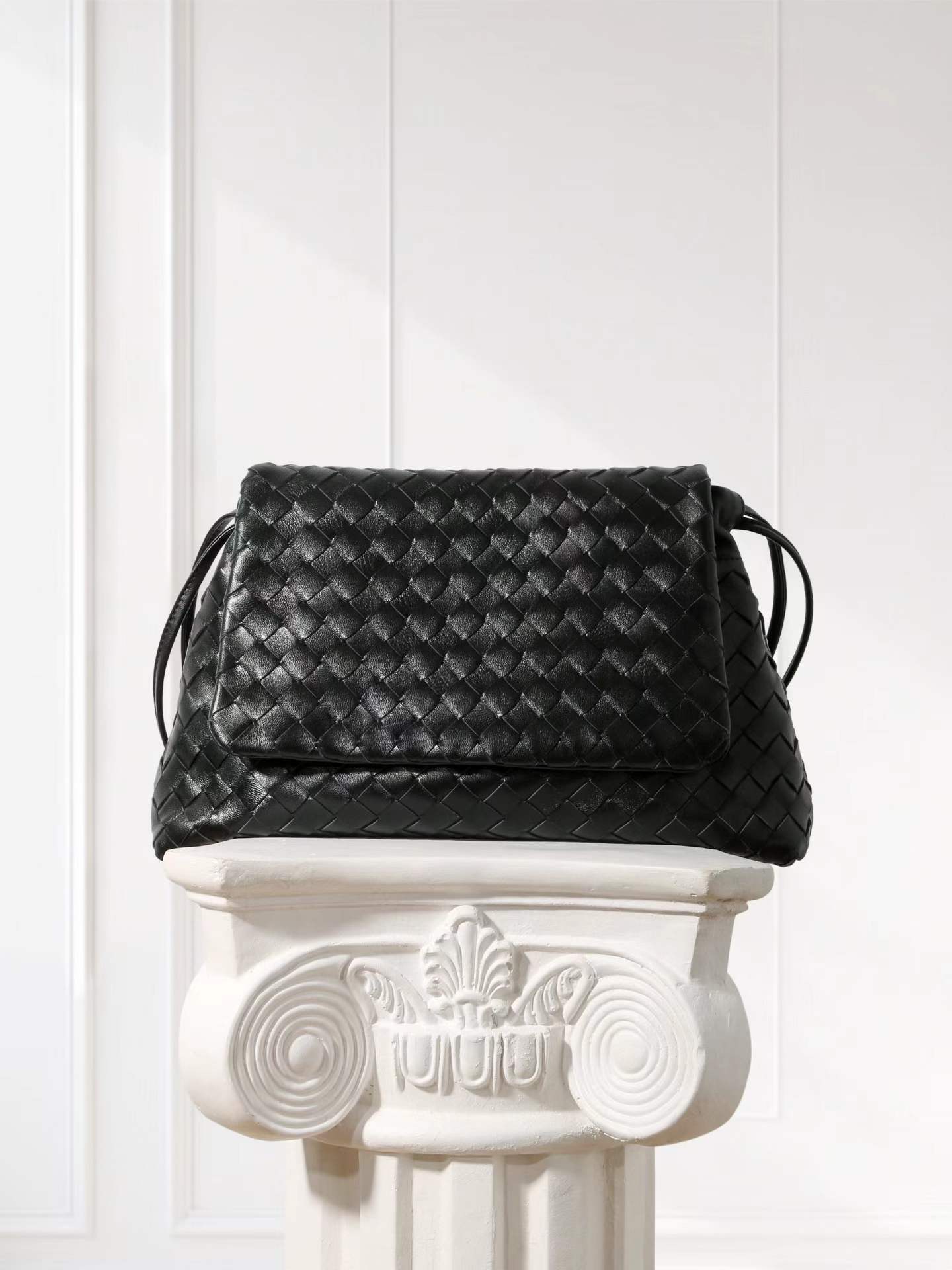 Luxury Handwoven Lambskin Crossbody Bag, Soft Leather Hobo Bag, Designer Craftsmanship Woven Flap Tote for Women