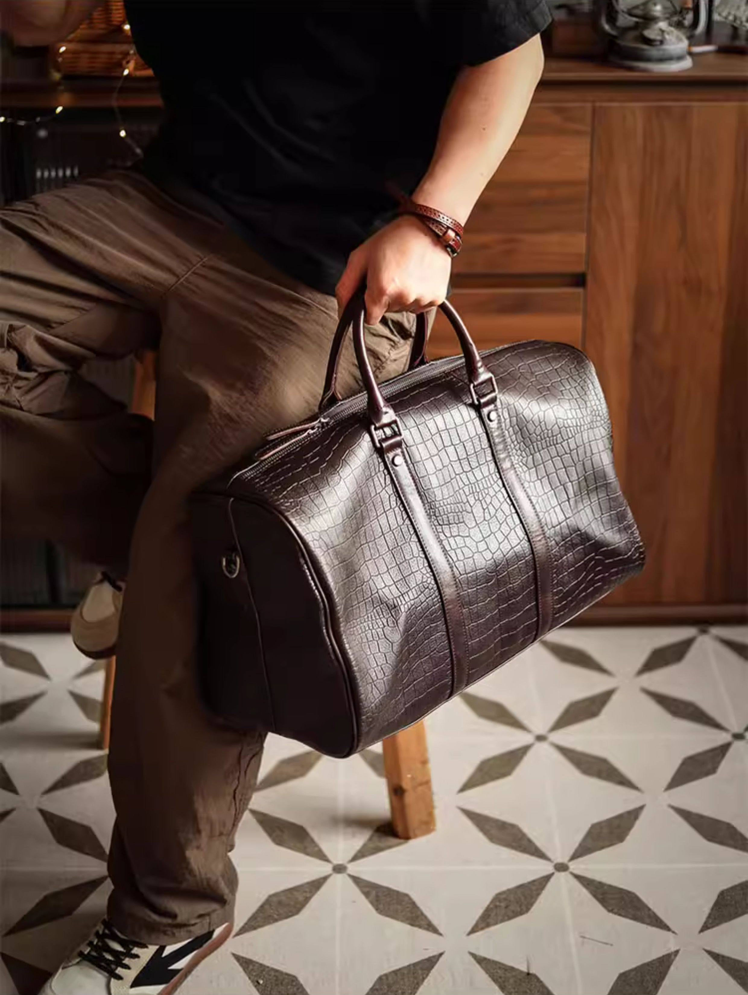 Luxury Men’s Italian Full Grain Leather Duffle Bag, Handmade Premium Crocodile Pattern Weekender Bag for Travel & Business