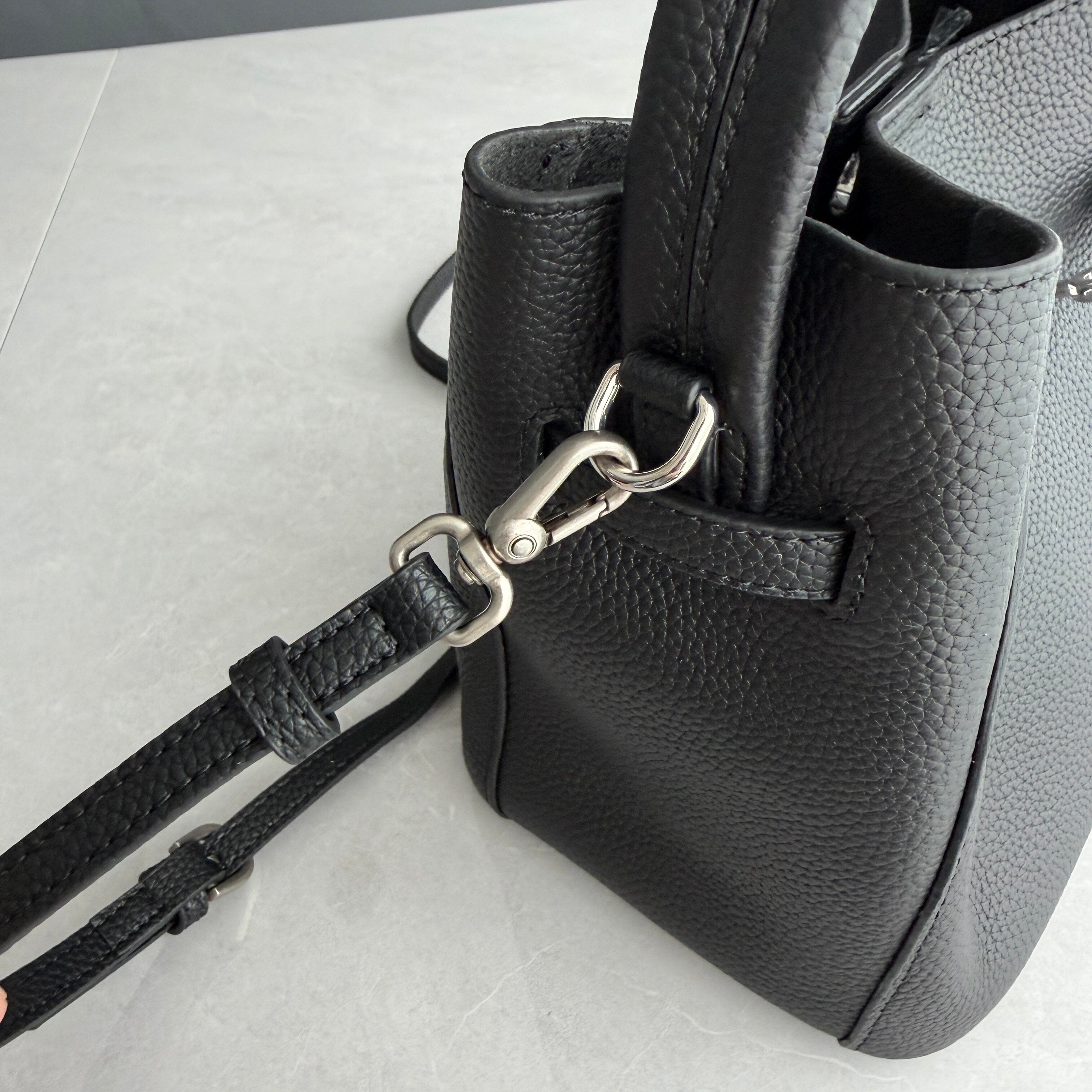 Luxury Pebbled Cowhide Leather Bucket Bag, Designer Crossbody with Twist Lock