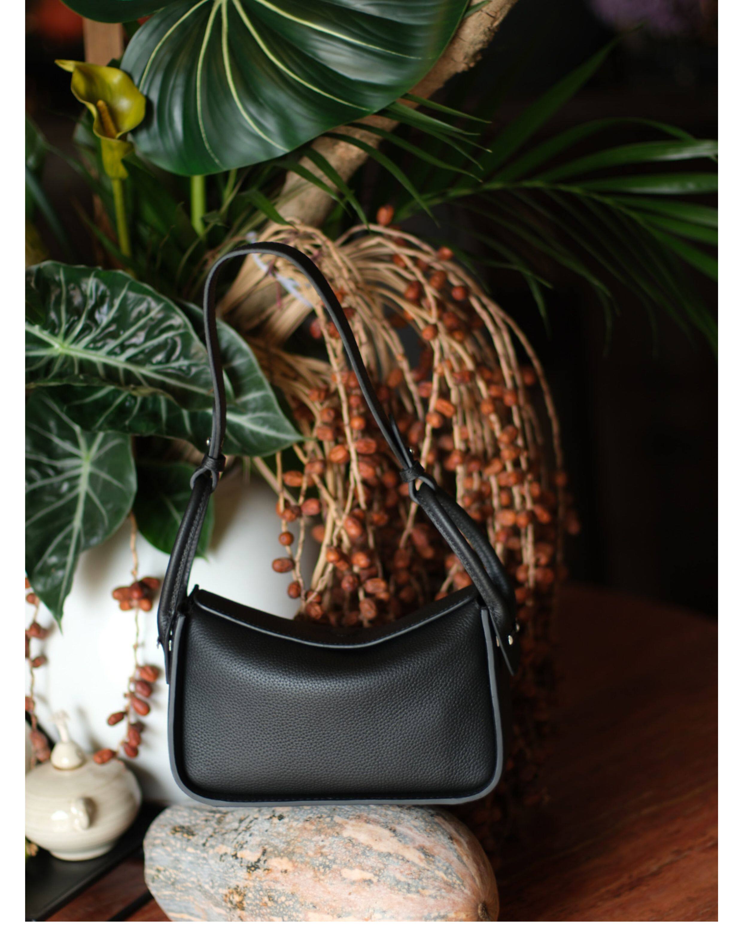 Luxury Togo Calfskin Leather Pillow Bag |  Minimalist Slouchy Crossbody & Shoulder Bag | 2026 Designer Collection