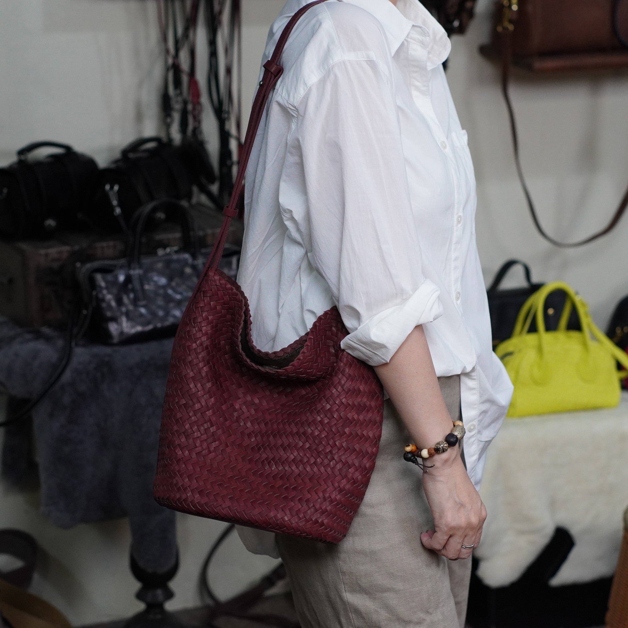 Handwoven Full-Grain Leather Bucket Bag | Stylish Shoulder Bag for Women | Leather Beach Bag
