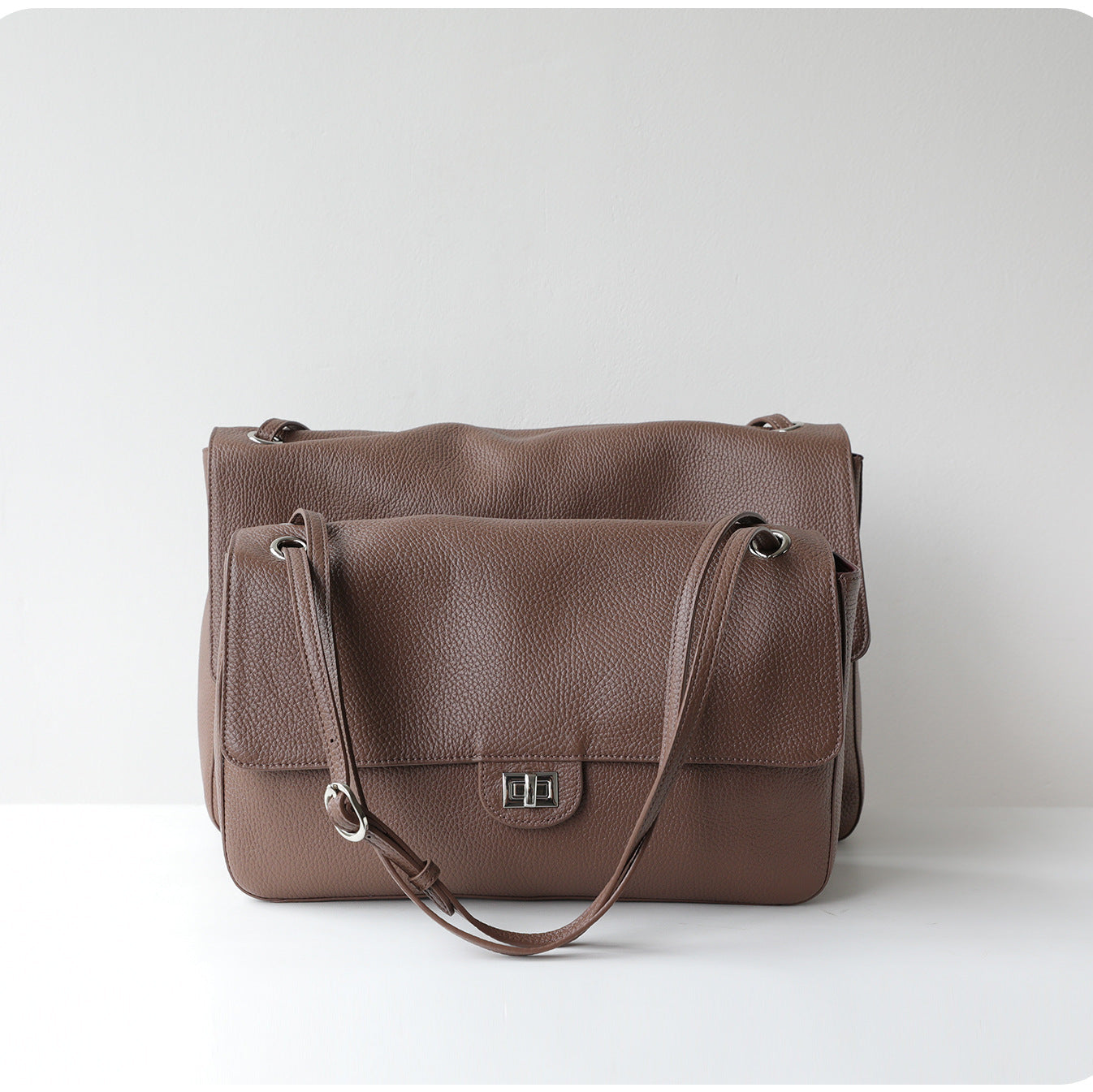 Minimalist Commuter Leather Shoulder Bag | Top Grain Cowhide Handbag with Twist-Lock Closure