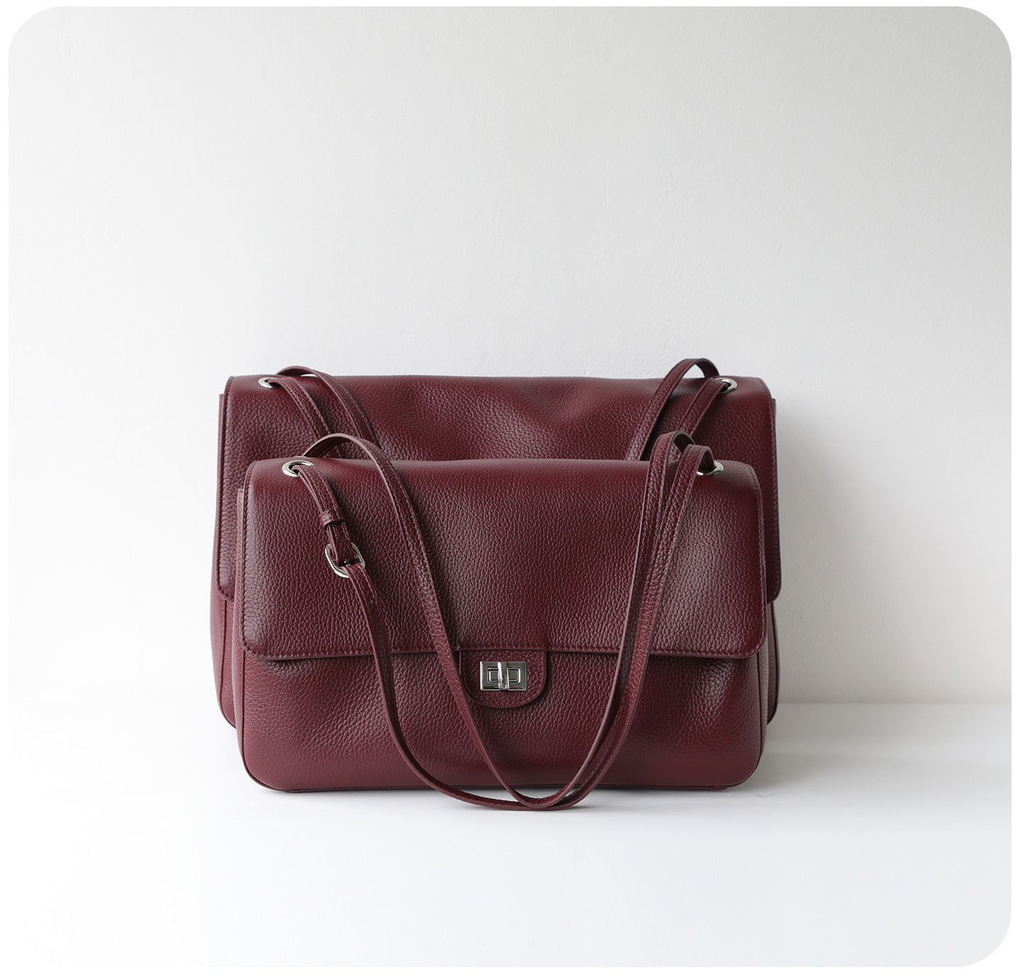 Minimalist Commuter Leather Shoulder Bag | Top Grain Cowhide Handbag with Twist-Lock Closure