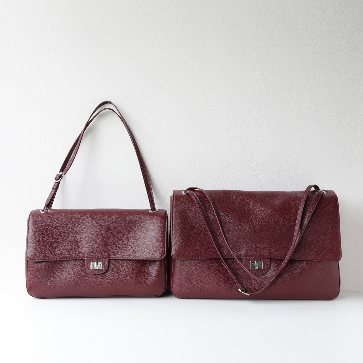 Minimalist Commuter Leather Shoulder Bag | Top Grain Cowhide Handbag with Twist-Lock Closure