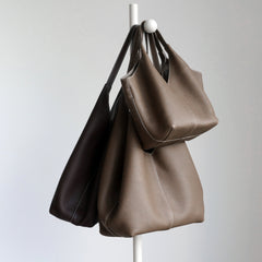 Minimalist Togo Cowhide Leather Hobo Tote: Handcrafted Leather Slouchy Bucket Bag