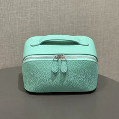 Premium Full-Grain Pebbled Leather Toiletry & Makeup Bag – Minimalist Design Travel-Ready Organiser For Women