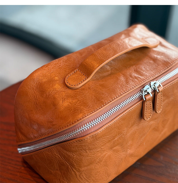 Premium Full-Grain Pebbled Leather Toiletry & Makeup Bag – Minimalist Design Travel-Ready Organiser For Women
