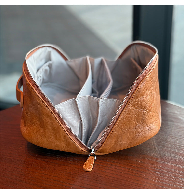 Premium Full-Grain Pebbled Leather Toiletry & Makeup Bag – Minimalist Design Travel-Ready Organiser For Women